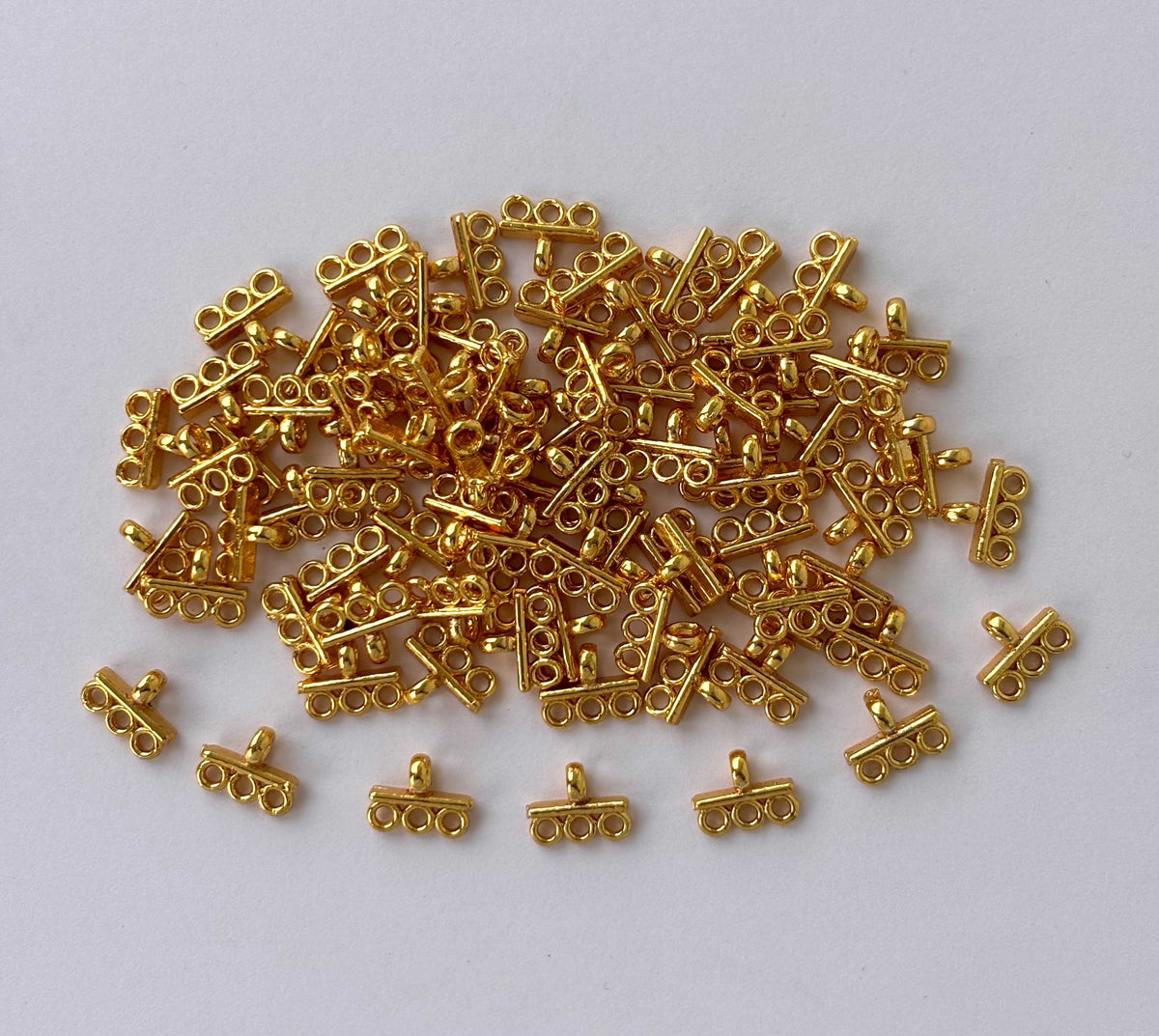 Gold 3-Hole Multi-Strand Connectors