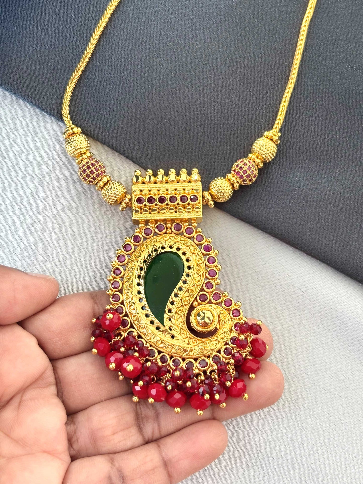 Elegant Gold-Plated Traditional Palakka Necklace