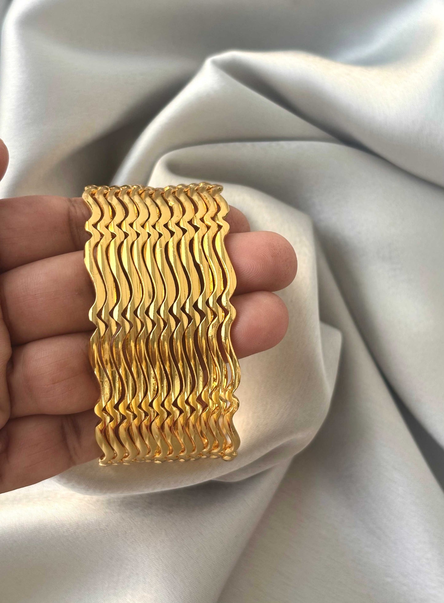 Wavy Zigzag Gold-Plated Stacking Bangles 2.8
