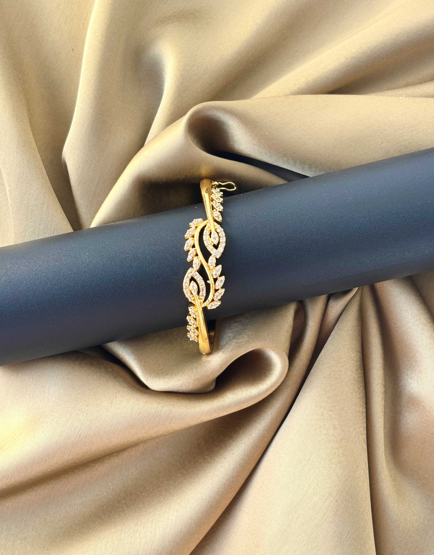 Gold-Plated Crystal Leaf Bracelet