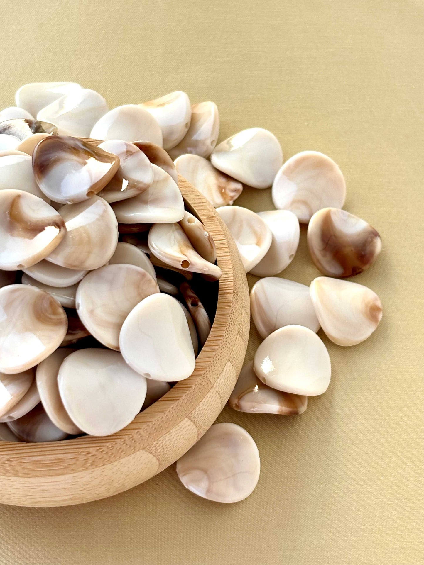 Marbled Earth Tone Curved Round Acrylic Beads