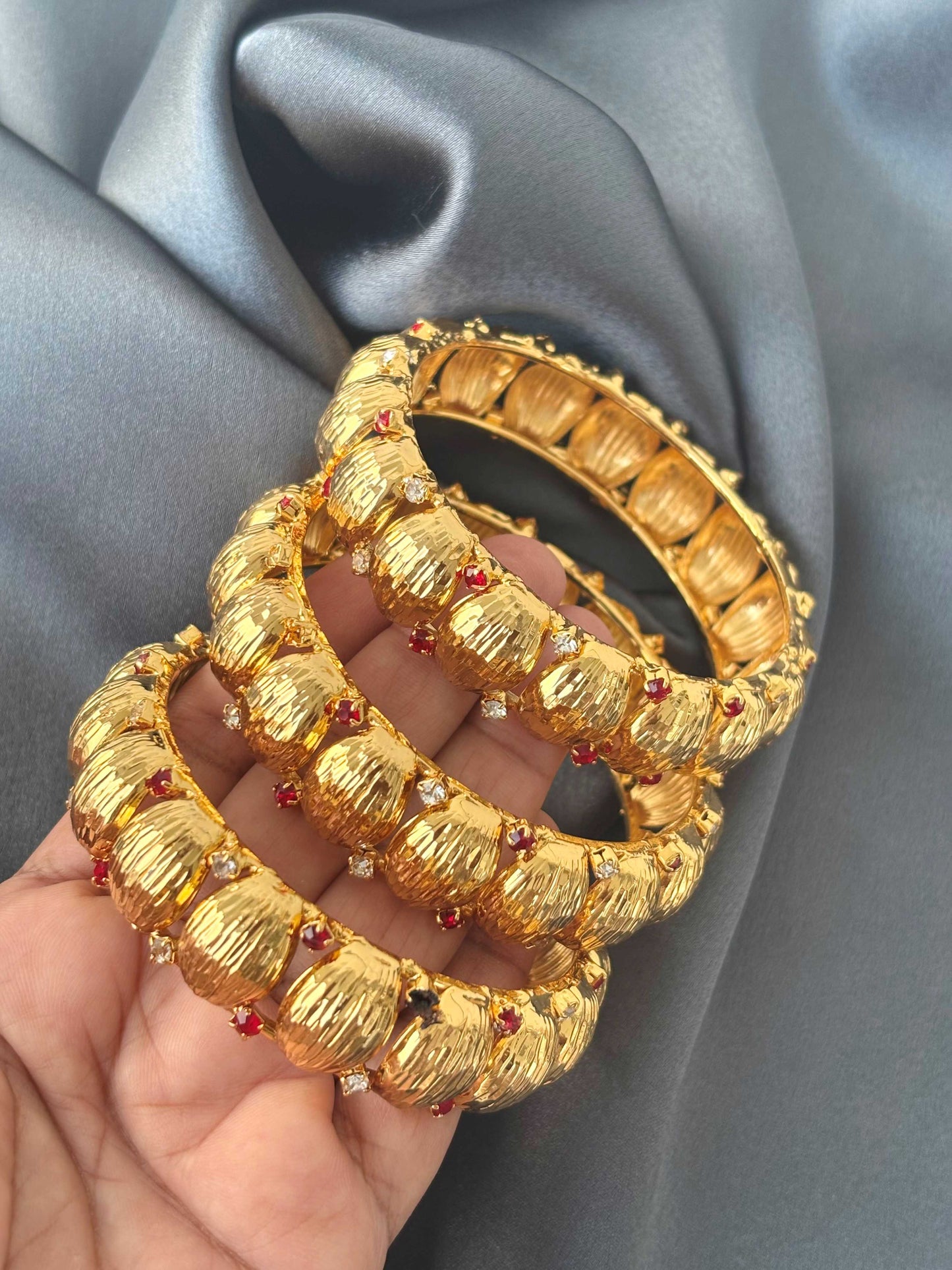 Premium Gold-Plated Ribbed Bangles