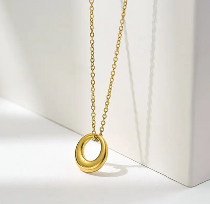 Out Circle Pendant Necklace