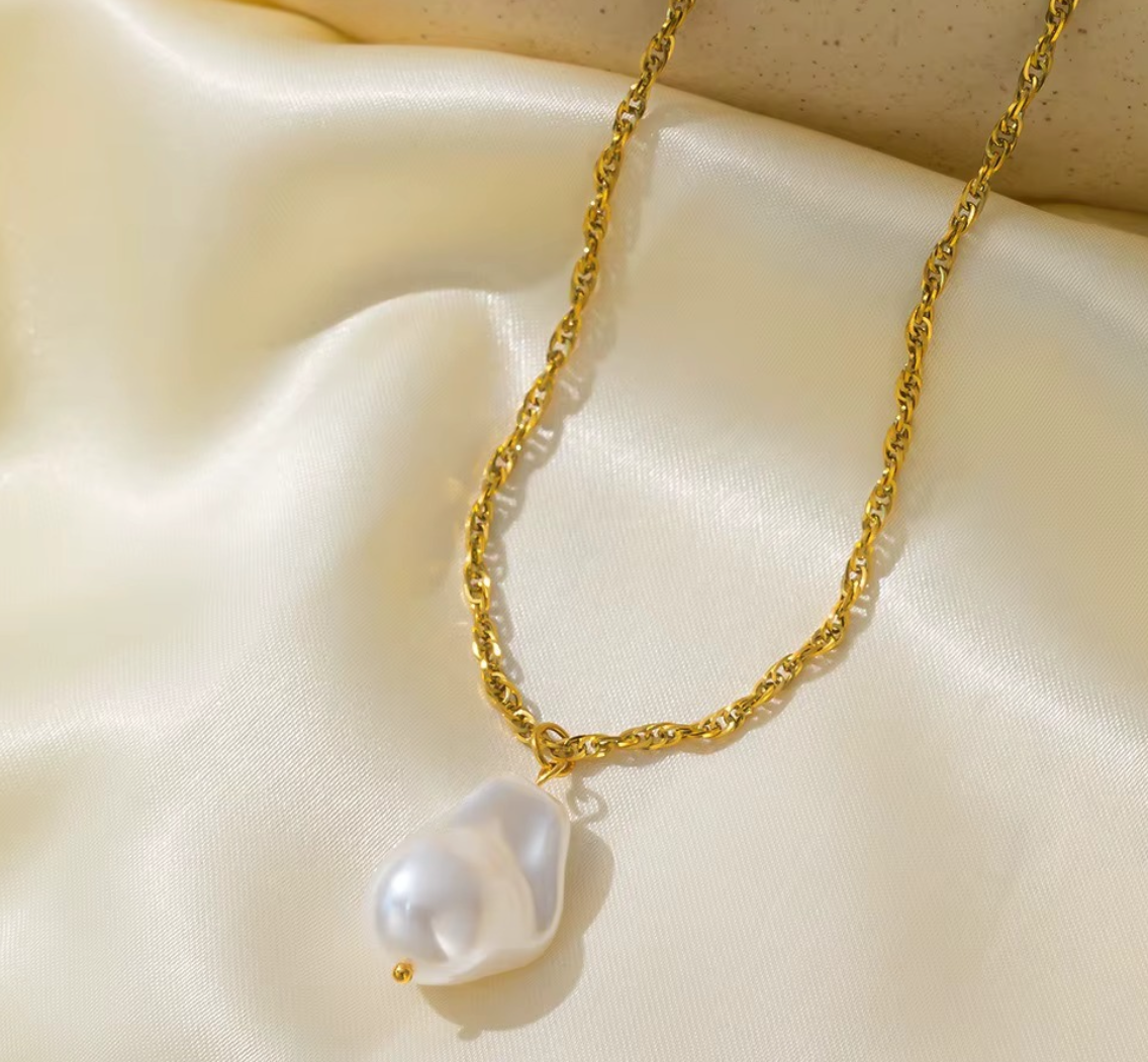 Freshwater Pearl Necklace