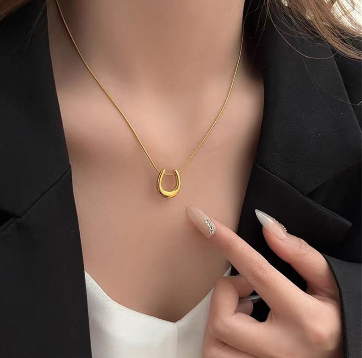 U Shape Pendant Necklace