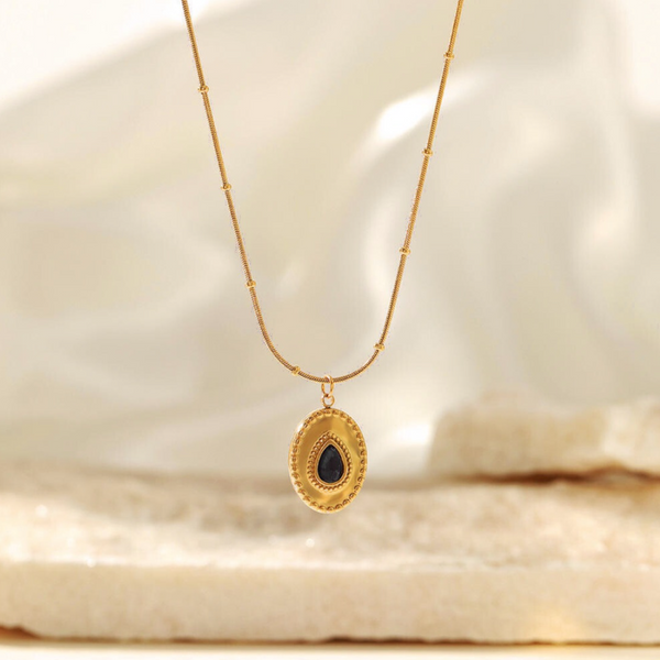 Black Teardrop Pendant Necklace