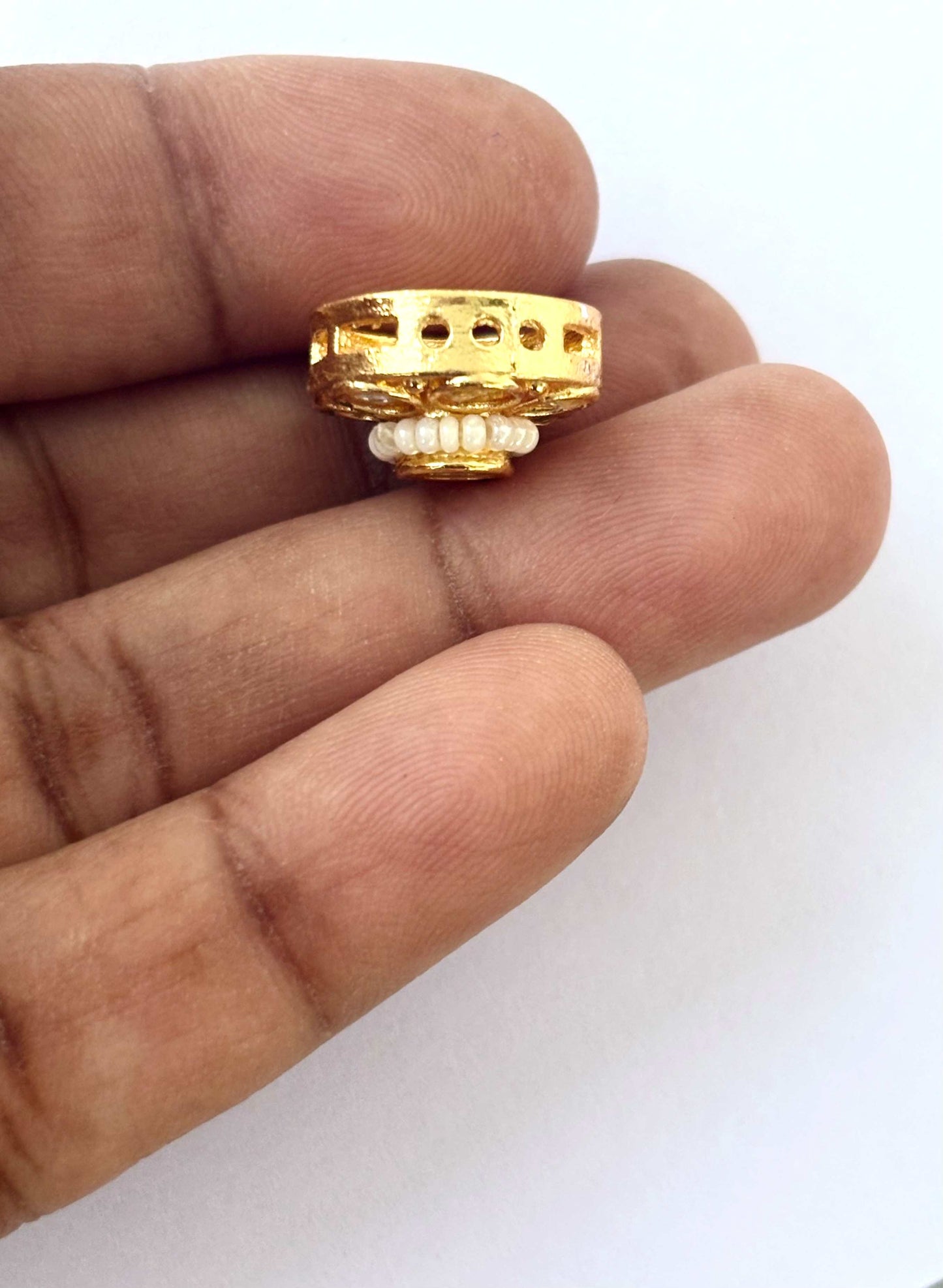 Round Floral Pearl Kundan Spacers