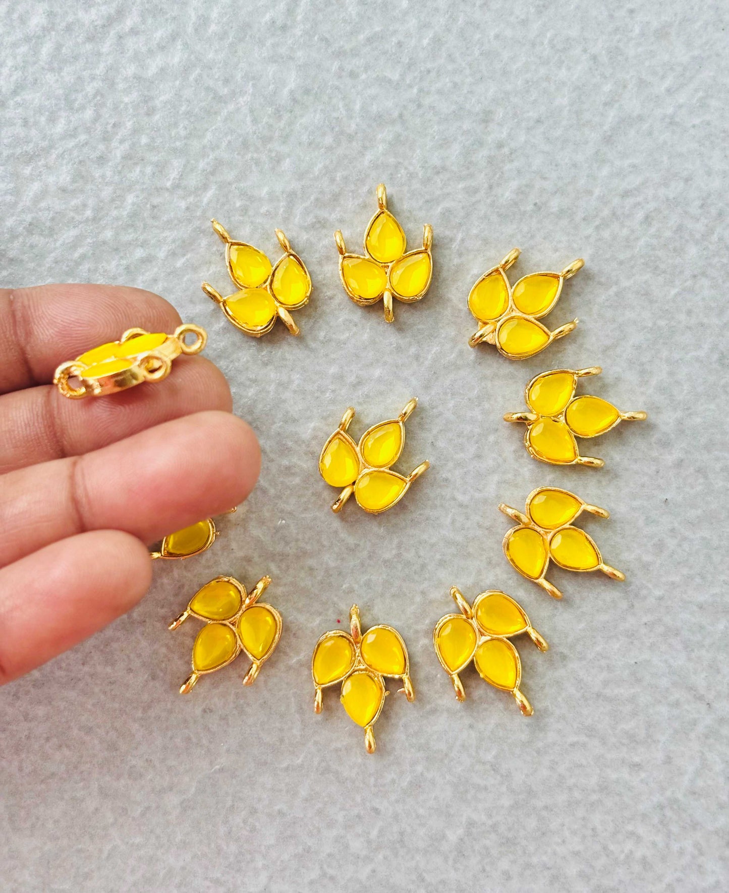 Yellow Grape Leaf Kundan Connectors