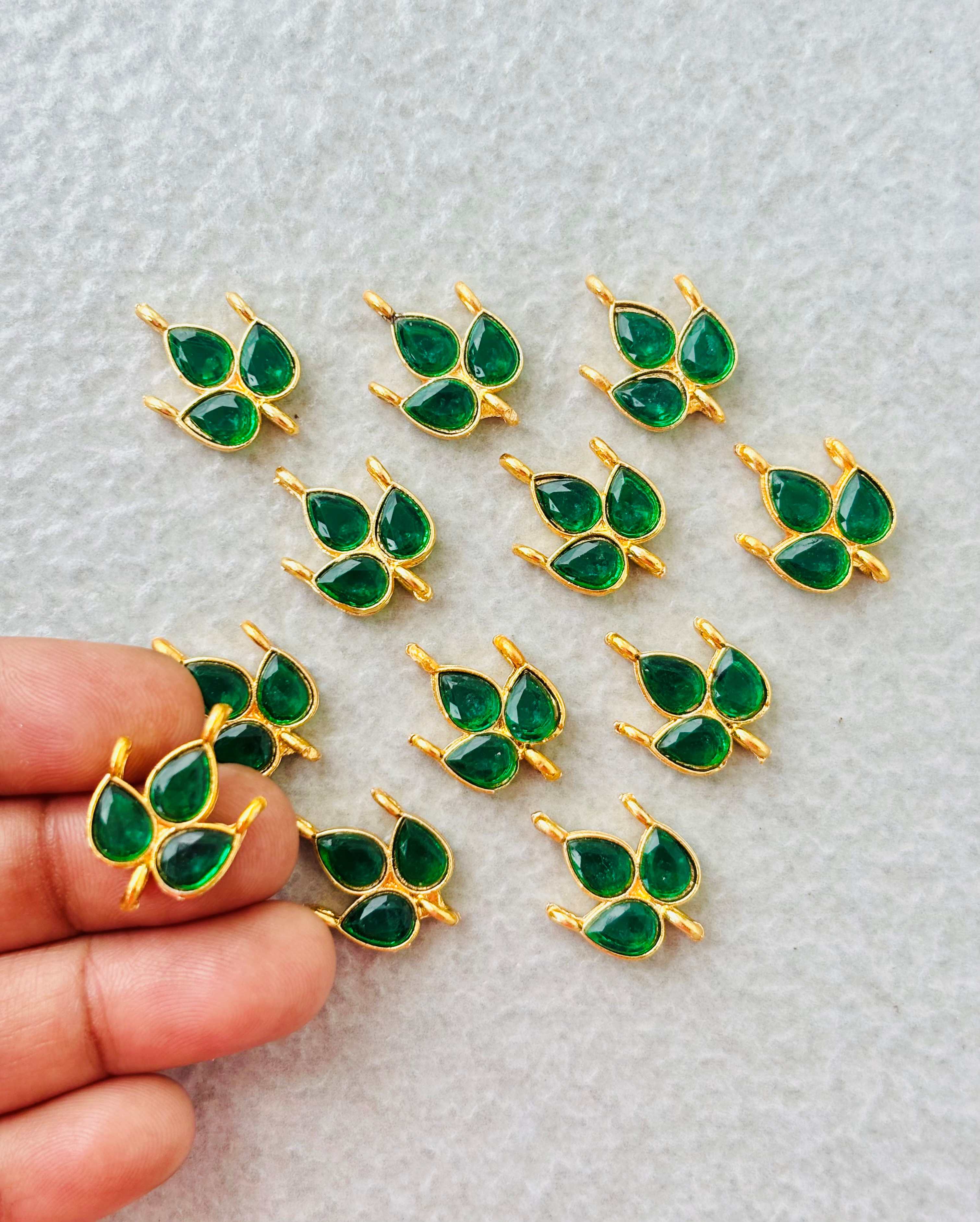 Green Grape Leaf Kundan Connectors