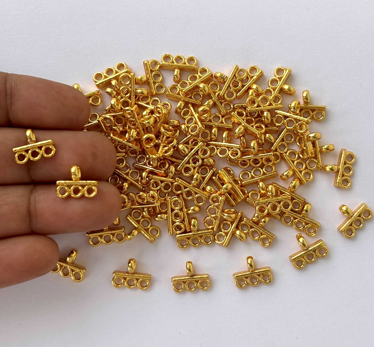 Gold 3-Hole Multi-Strand Connectors