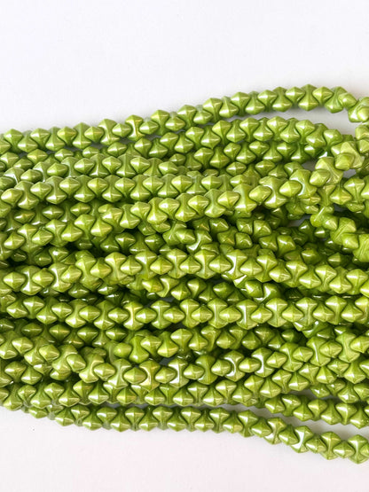 86 Pieces Light Green Bow Monalisa Beads 9x5MM