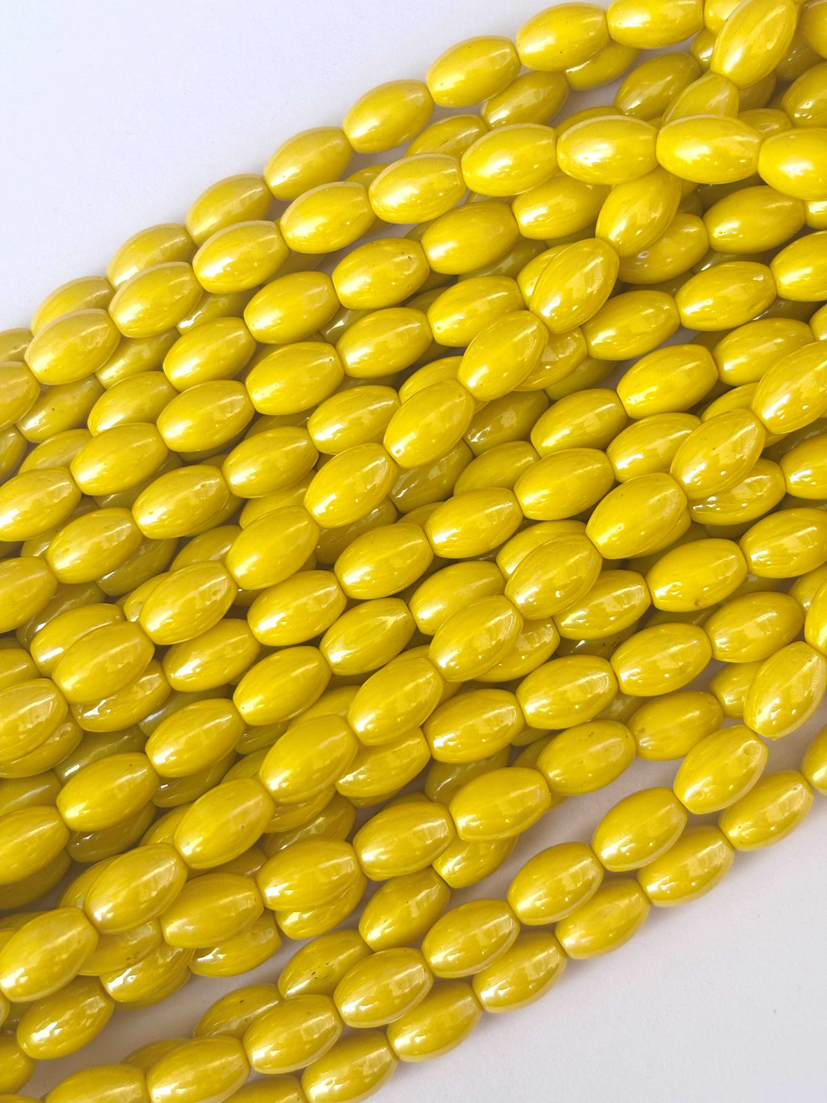 41 Pieces Yellow 10x7MM Oval Monalisa Beads