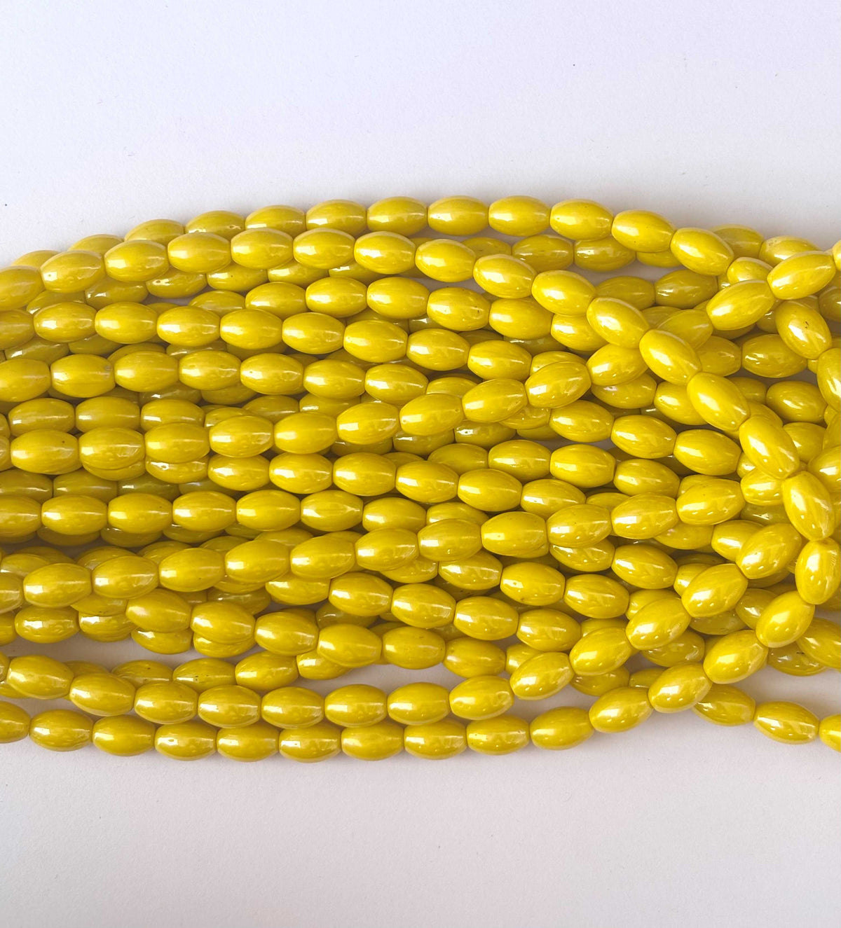 41 Pieces Yellow 10x7MM Oval Monalisa Beads