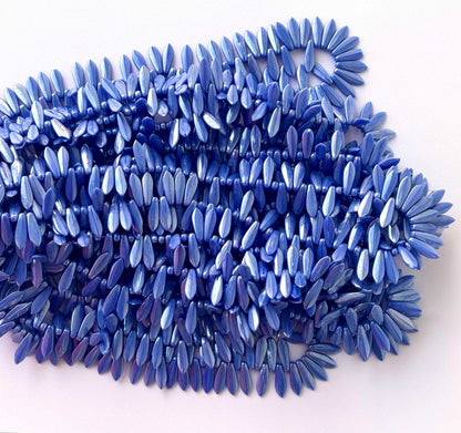 126 Pieces Blue Monalisa Leaf Beads 16x5MM