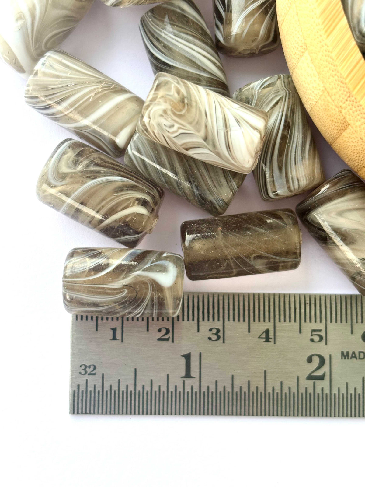 10 Pieces Swirled Marble Barrel Glass Beads 20x12MM