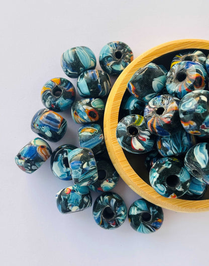 10 Pieces Blue Swirl Barrel Glass Beads 20x15MM