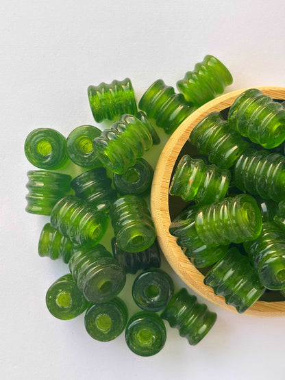 10 Pieces Green Ribbed Cylinder Glass Beads 20x15MM