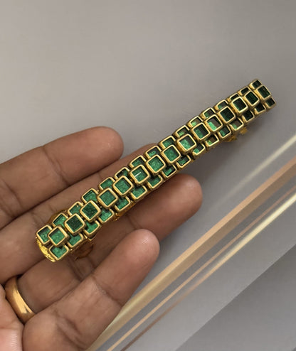 Handmade Green Kundan Hair Clip with Geometric Design