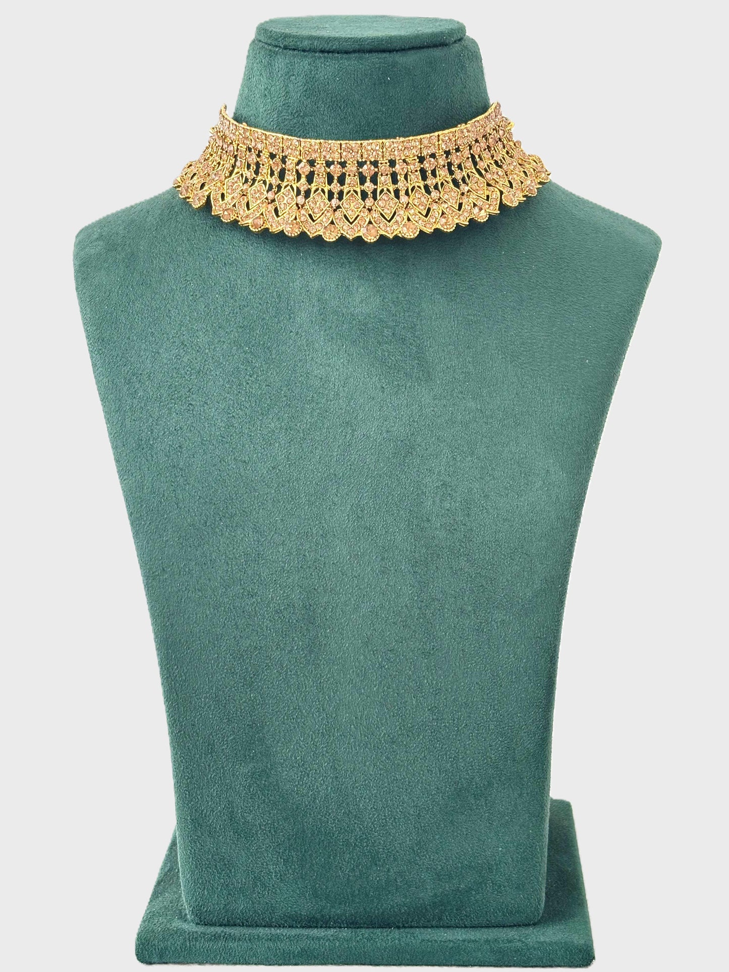 Ornate Gold Choker Set with Champagne Stone Design 3