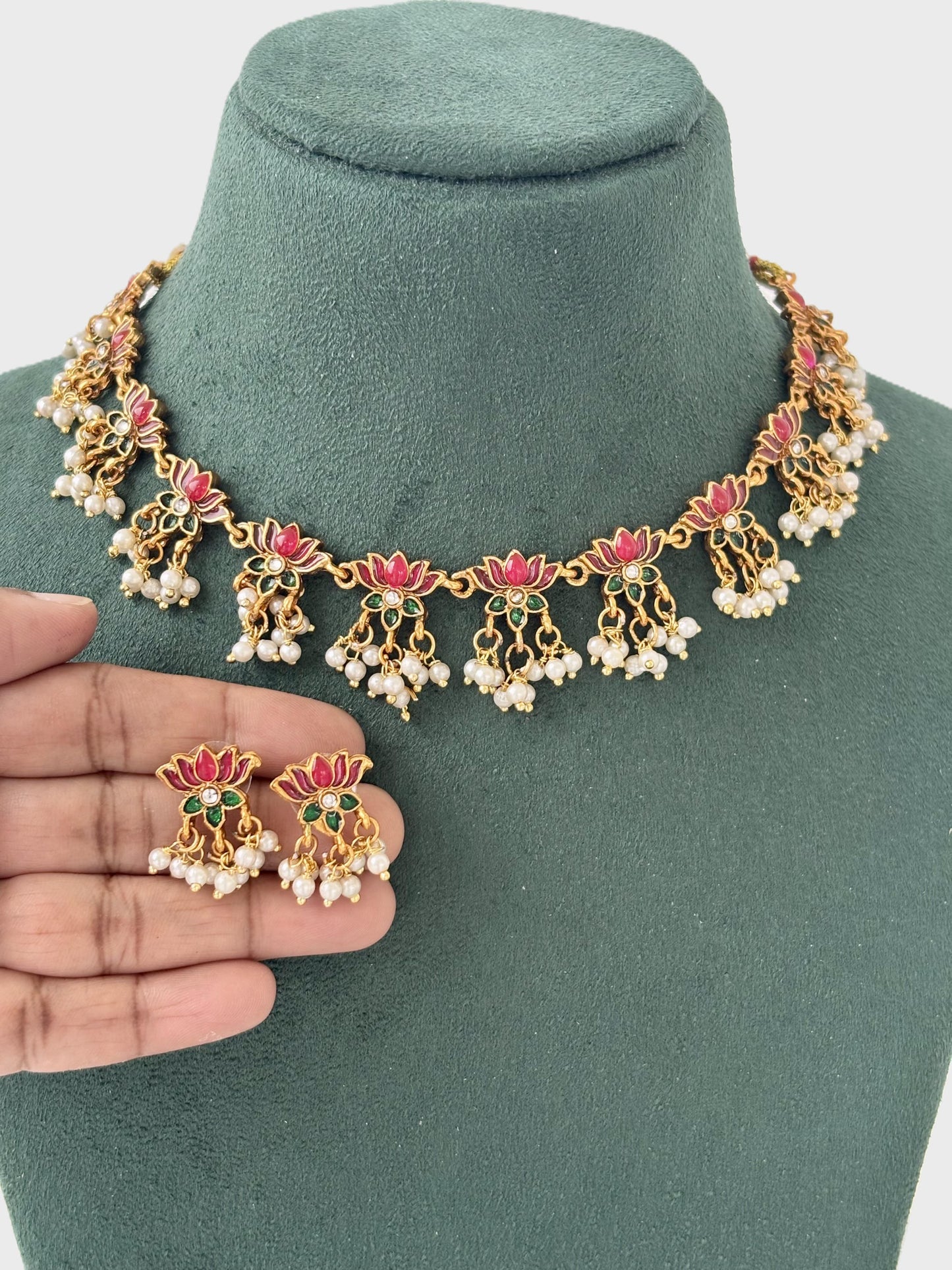 Small Pink Lotus Kundan Necklace