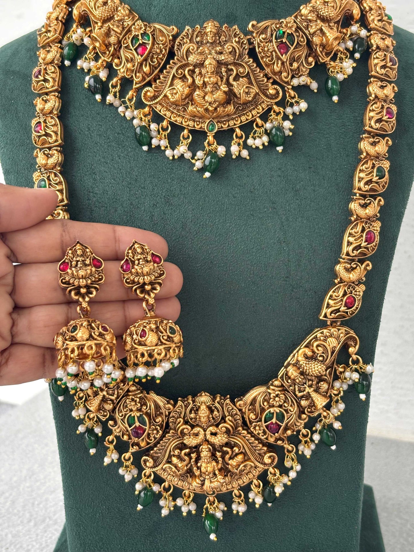 Royal Pearl and Emerald Lakshmi Jewelry Set