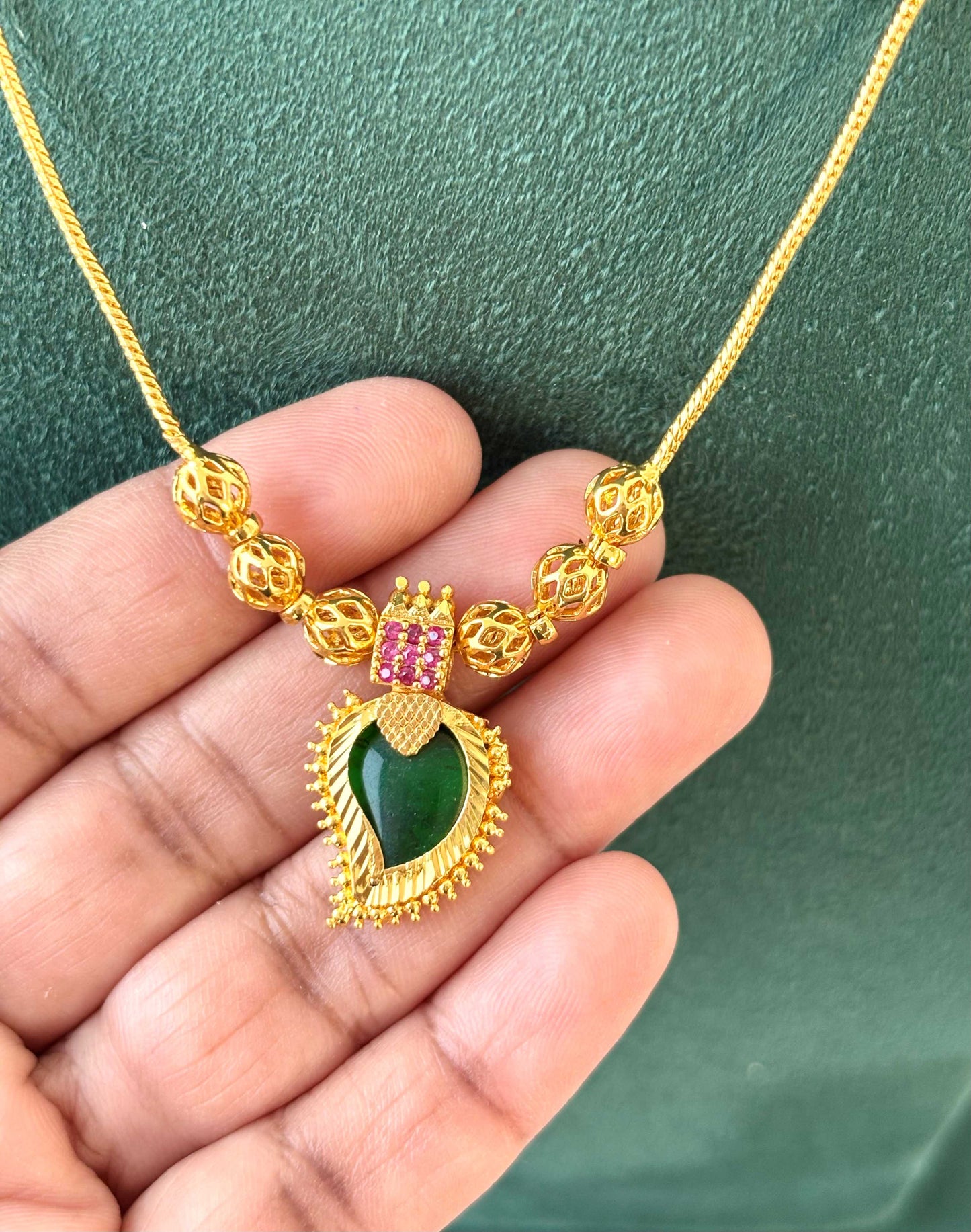 Gold-Plated Green Palakka Pendant Neckwear
