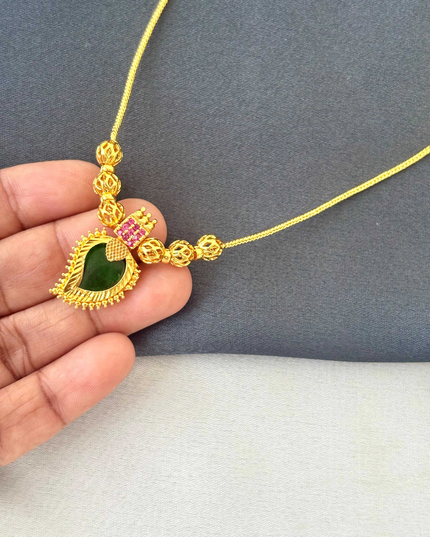 Gold-Plated Green Palakka Pendant Neckwear