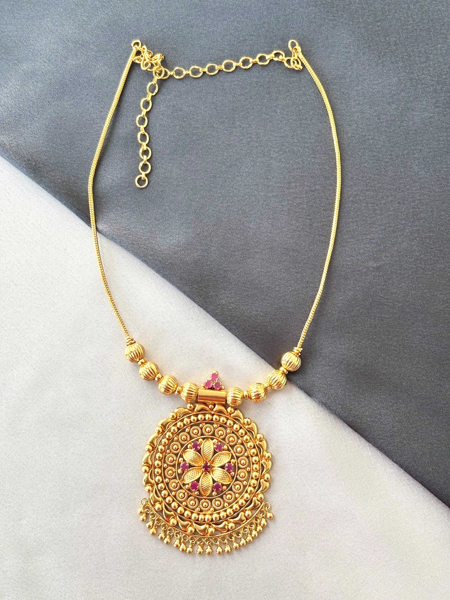 Classic Gold Pendant with Chain