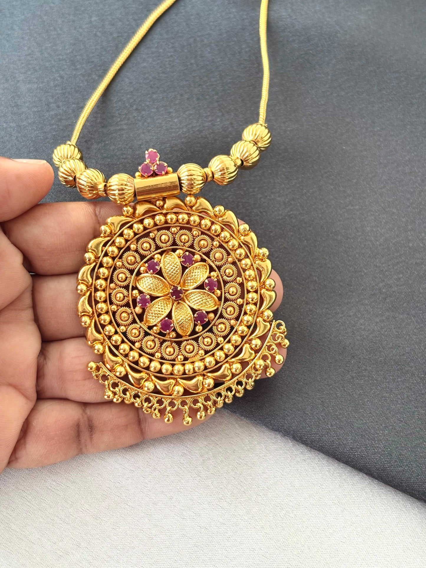 Classic Gold Pendant with Chain