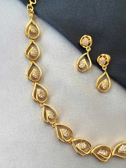 Gold Plated Heart-Link Necklace