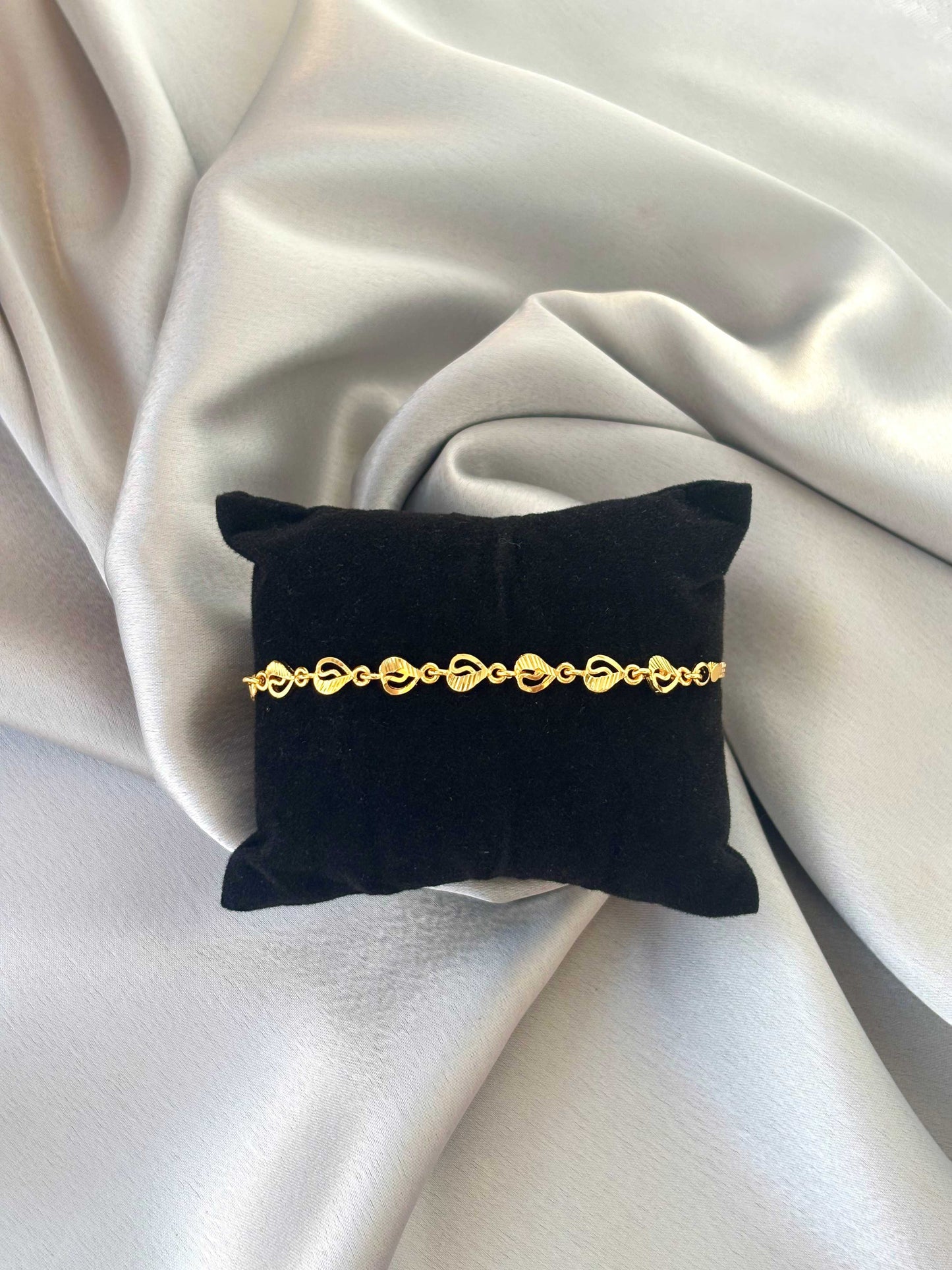 Textured Heart Link Bracelet