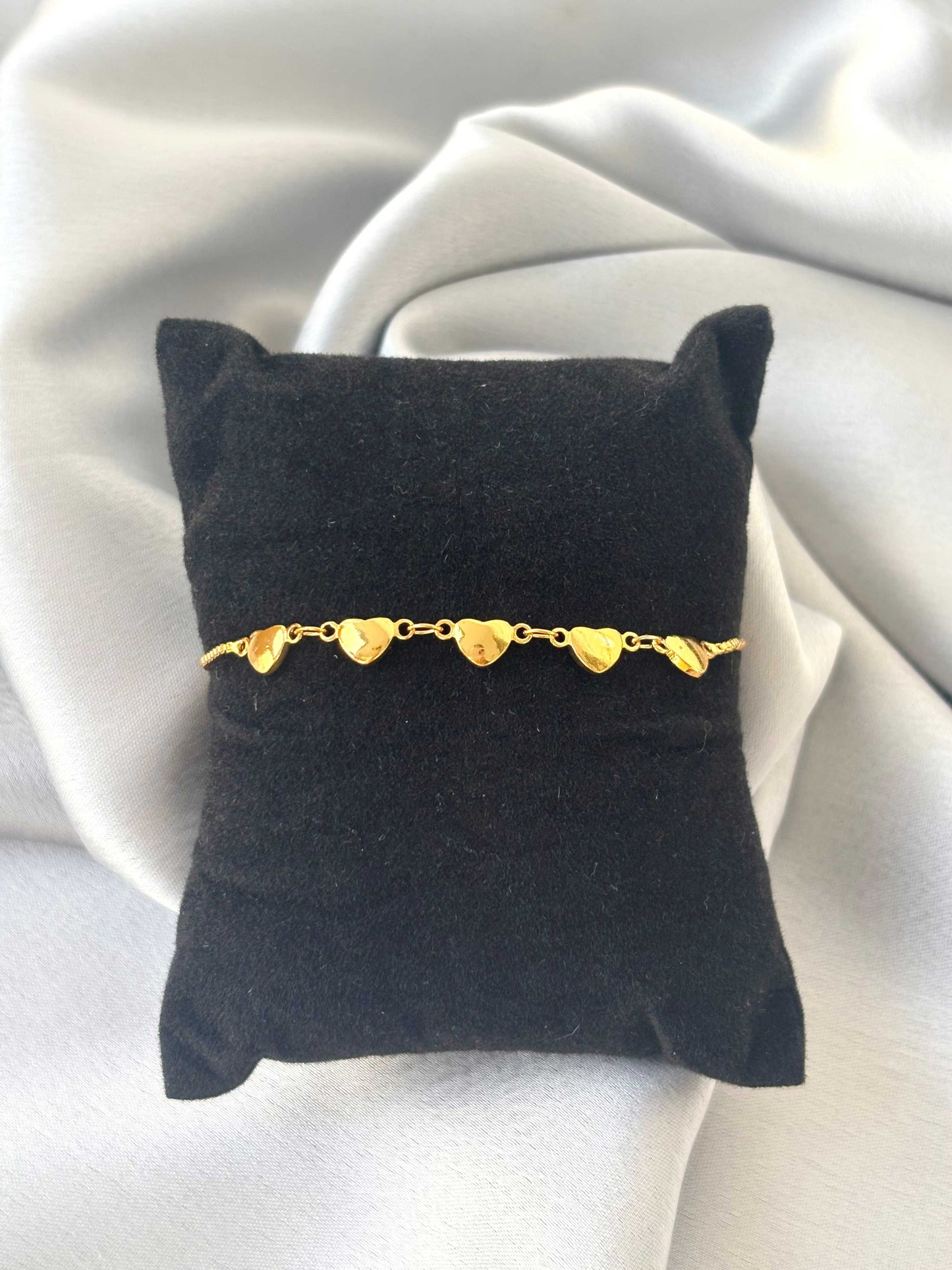 Polished Heart Link Gold-Plated Bracelet
