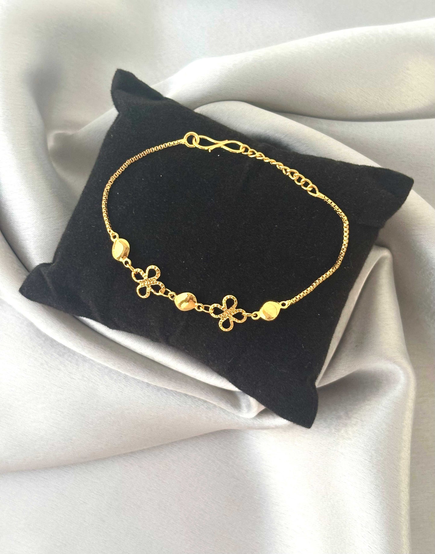 Gold-Plated Filigree Heart Bracelet