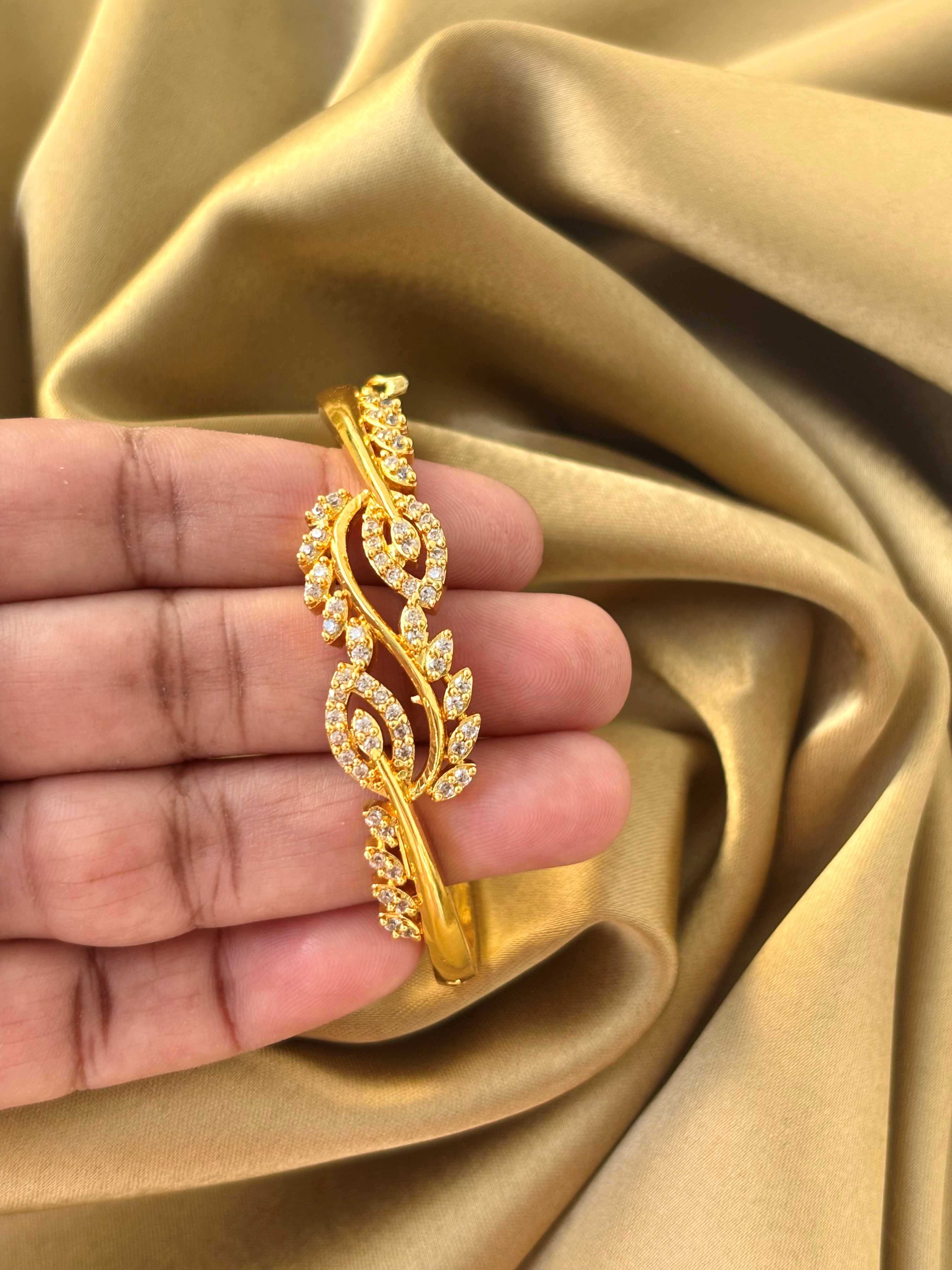 Gold-Plated Crystal Leaf Bracelet
