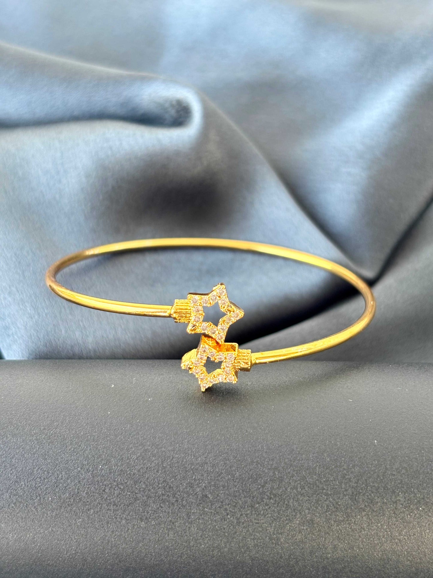 Gold-Plated White Stone Star Cuff