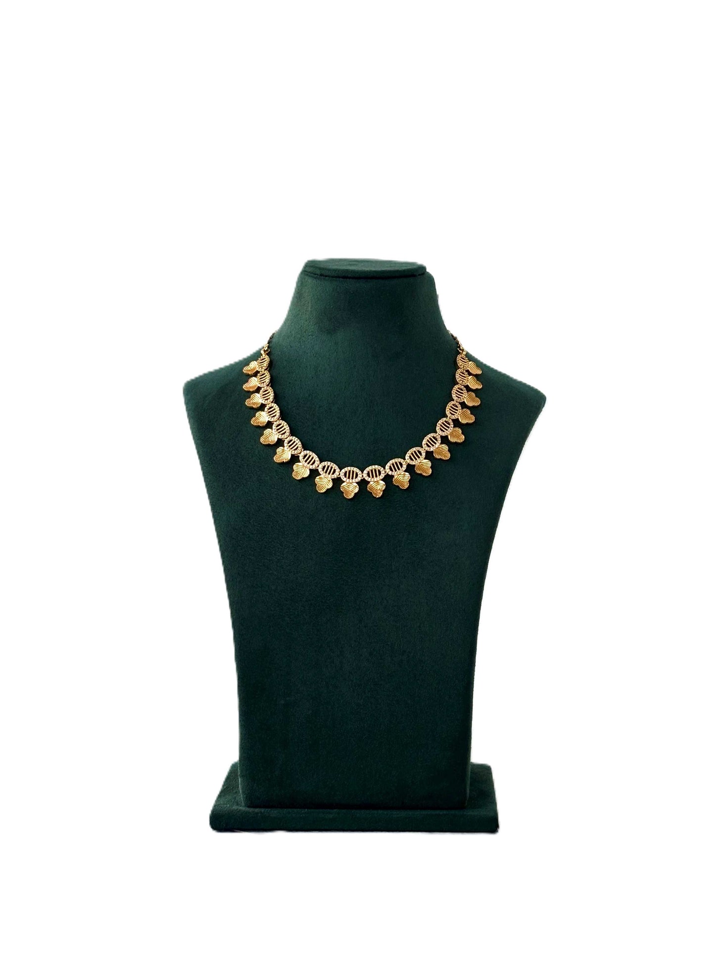 Textured AD Stone Leaf Motif Necklace
