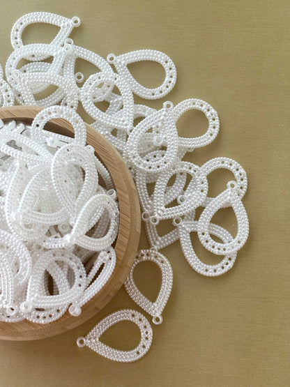Pearl Beaded Teardrop Frame Connectors