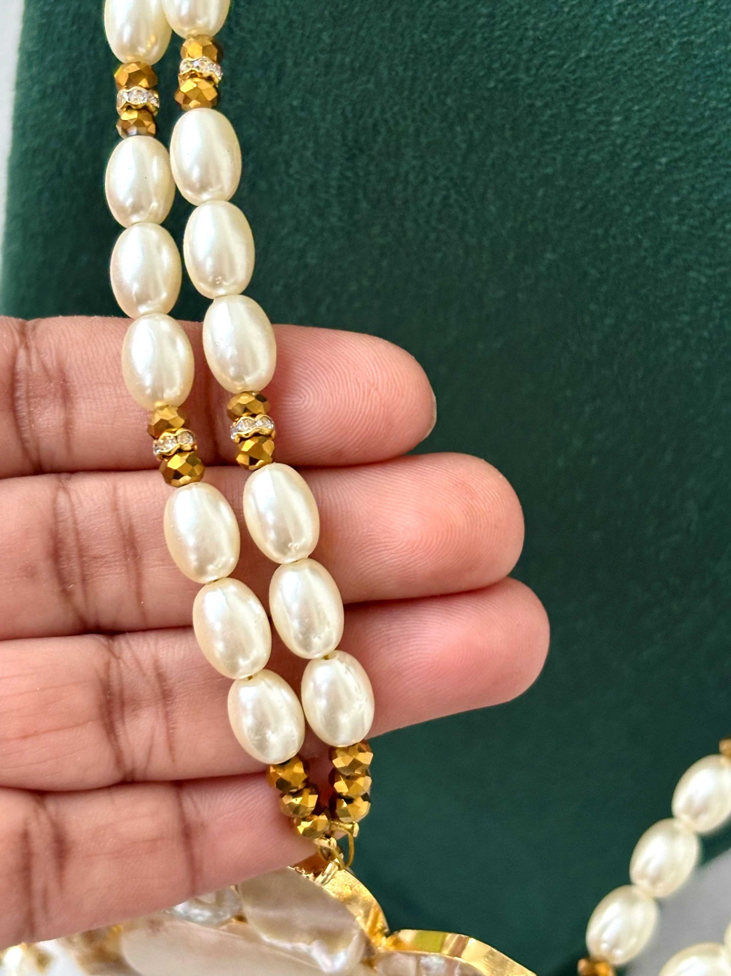 Pearl and Marbled Flower Pendant Necklace
