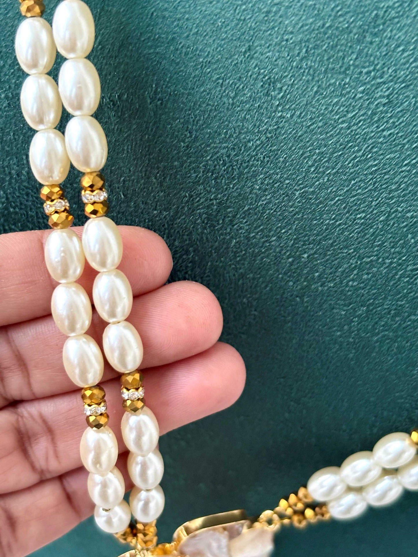 Pearl and Marbled Flower Pendant Necklace 1