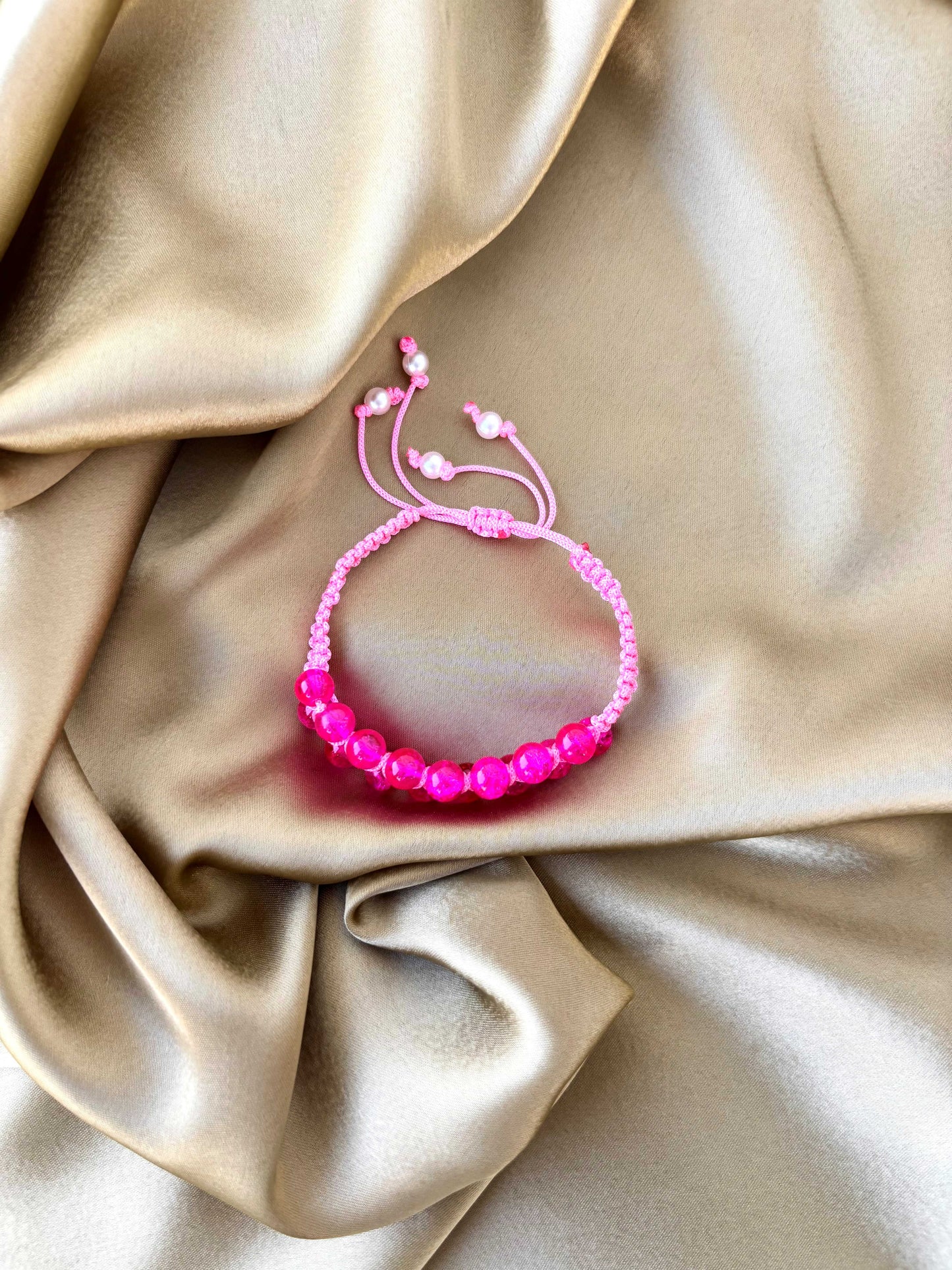 Fuchsia Crackle Bead Pink Macramé Bracelet