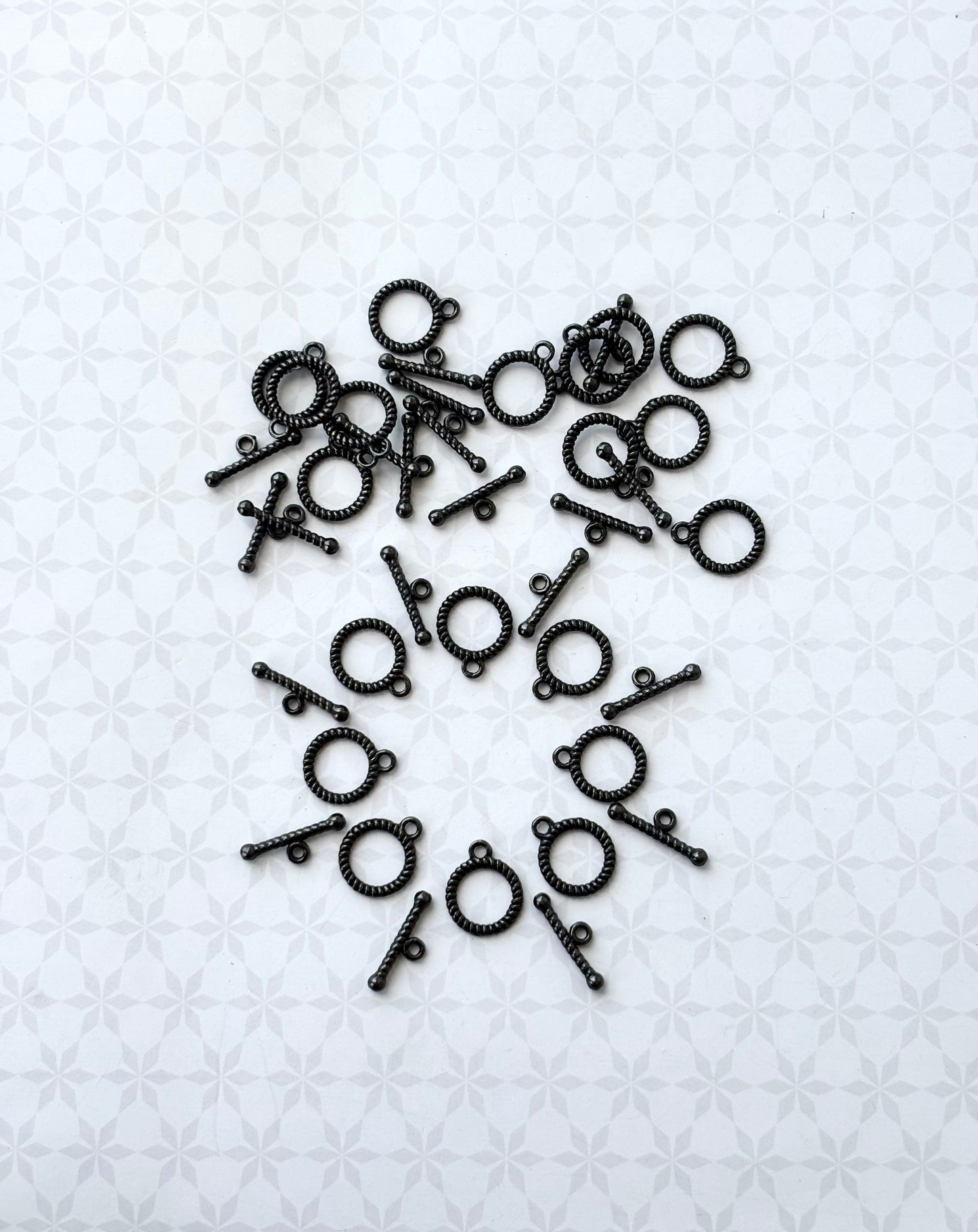 Decorative Black Metal Toggle Clasps