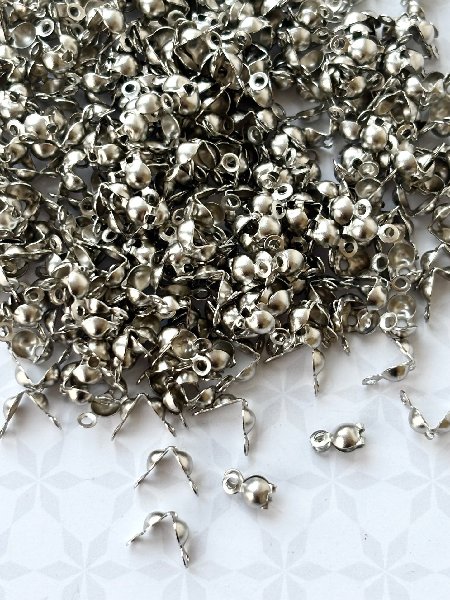 Silver Knot Cover Clamshell Bead Tips