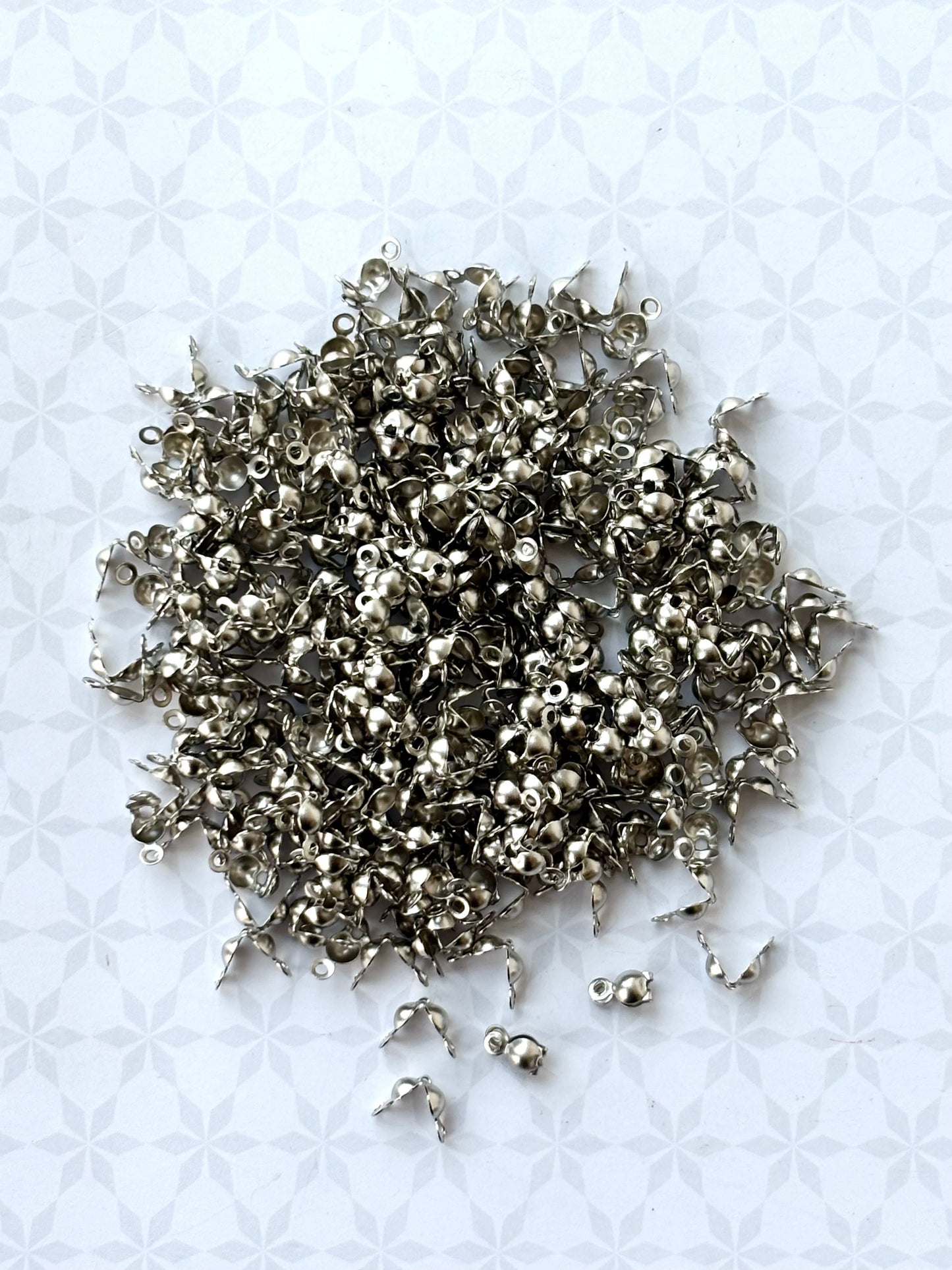 Silver Knot Cover Clamshell Bead Tips