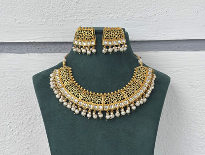 Kundan Choker Necklace Set with Jali Work and Pearls