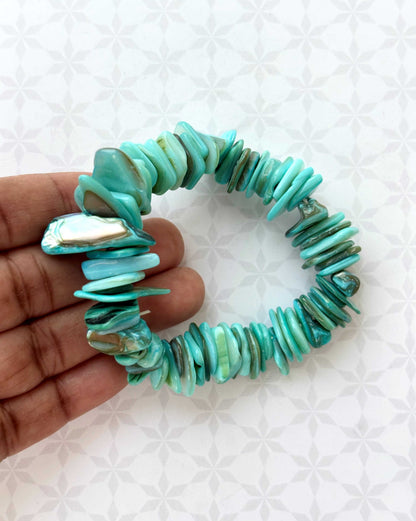 Aqua Turquoise Shell Chip Bracelet