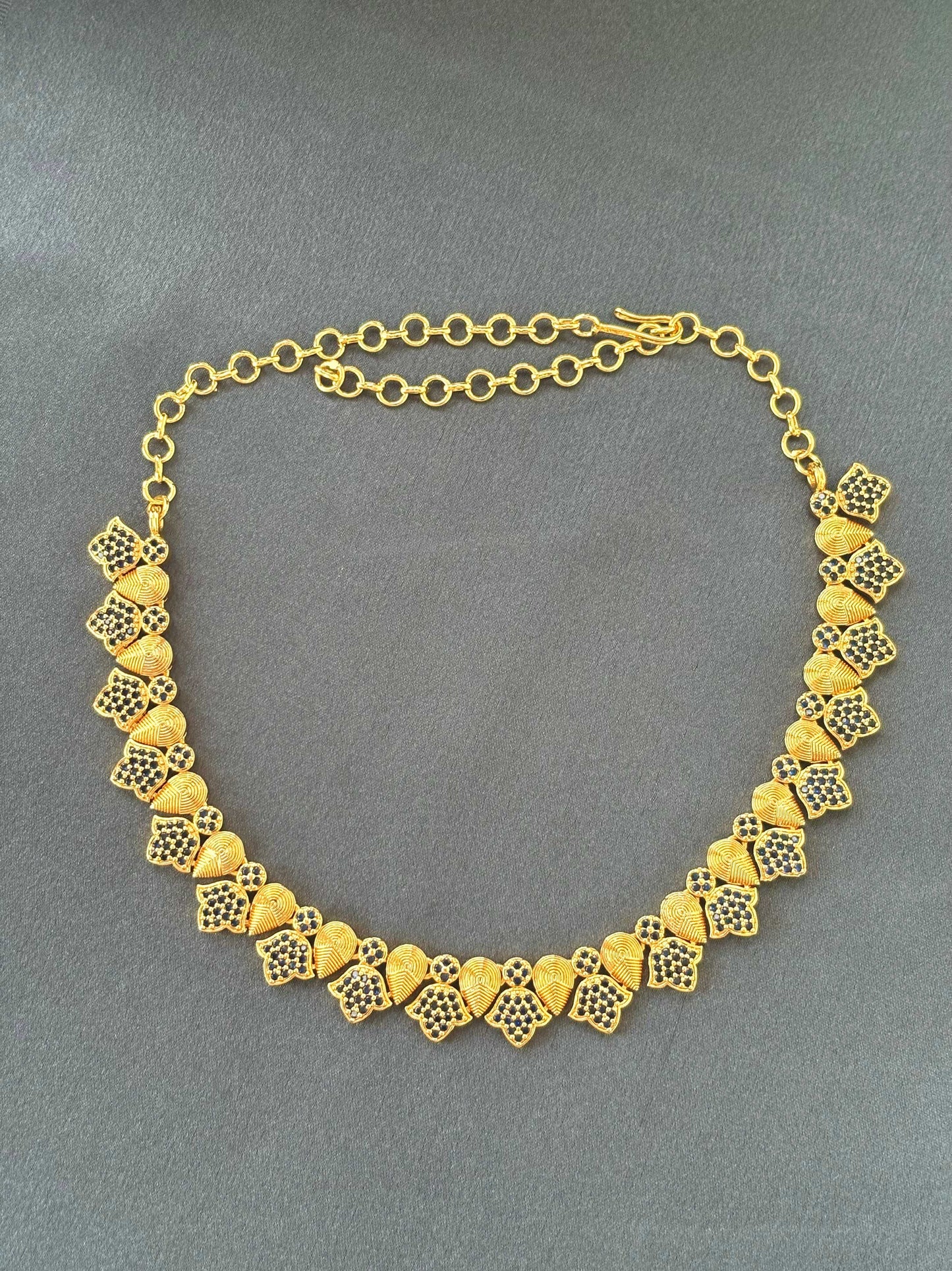 Gold-Plated Leaf Motif Choker Necklace Set