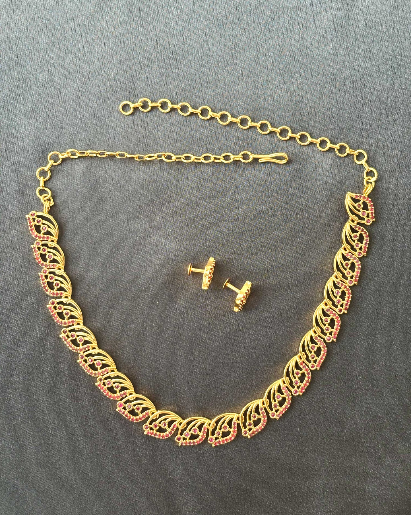 Gold-Plated Filigree Leaf Necklace Set