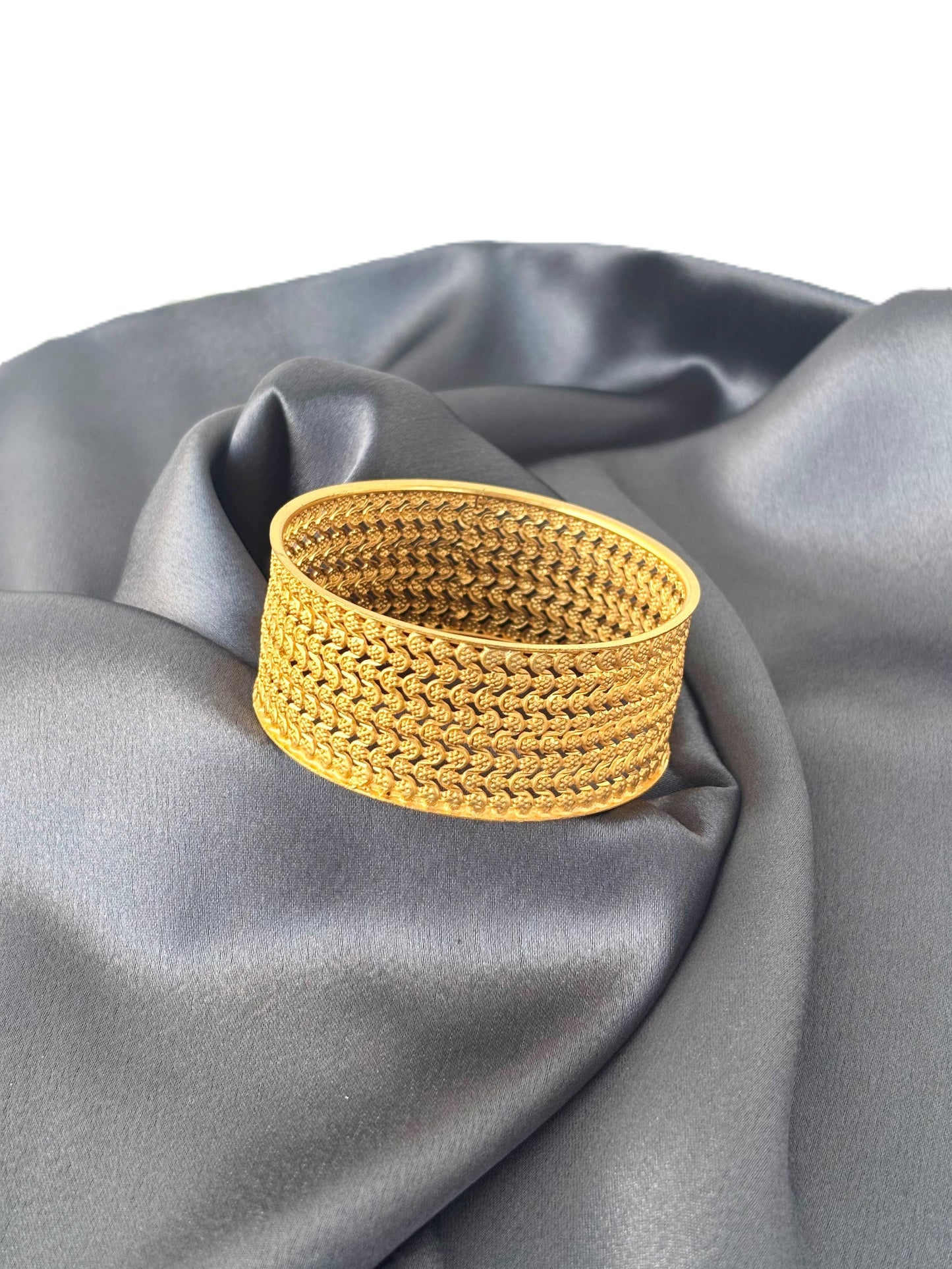 Antique Matte Gold-Plated Intricate Kada Bangle